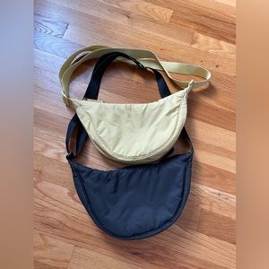 Uniqlo round mini shoulder bag Two!